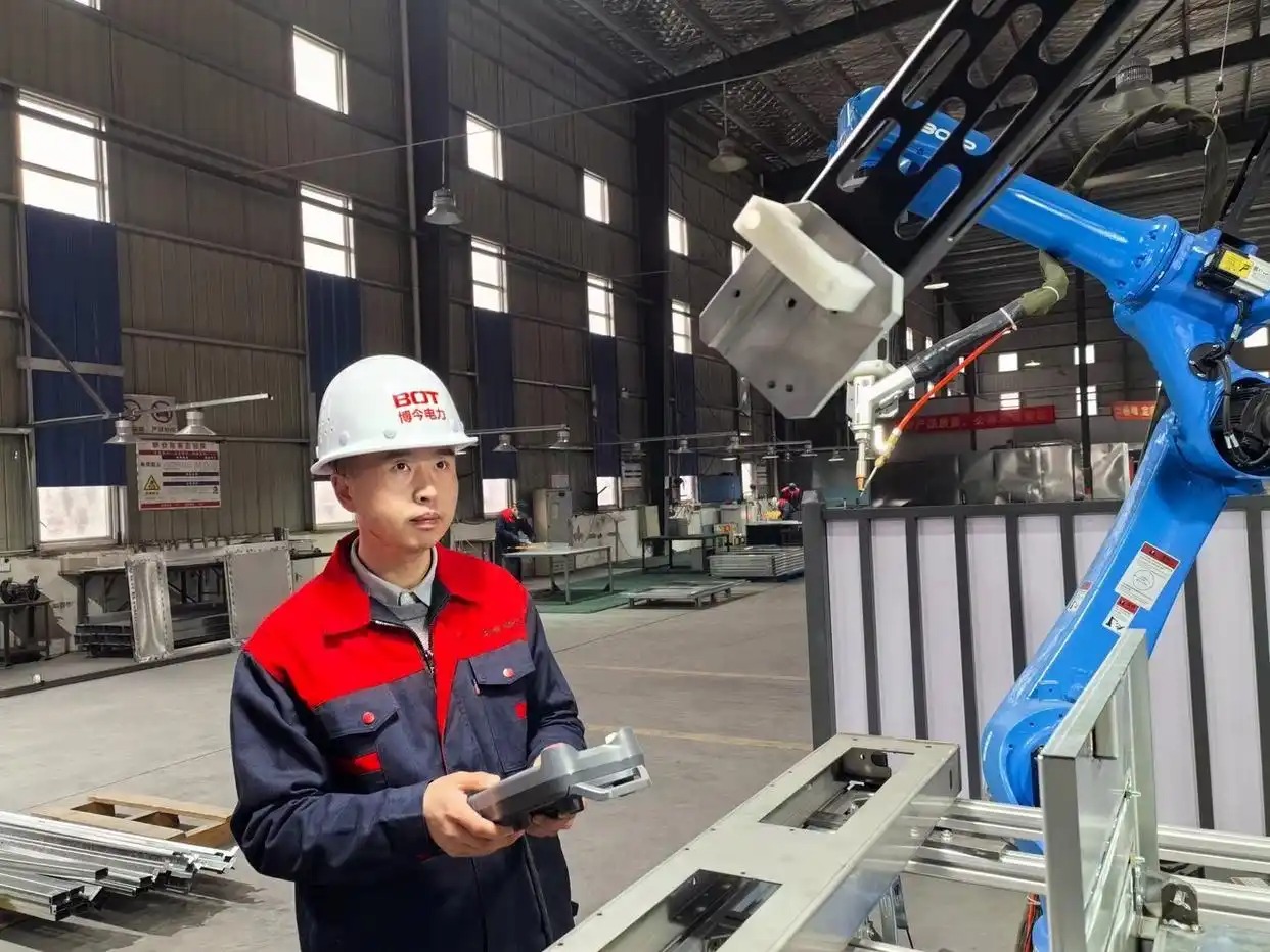 imgi_7_b3fb43166d224f4a723a6168c7e662429922d1c8